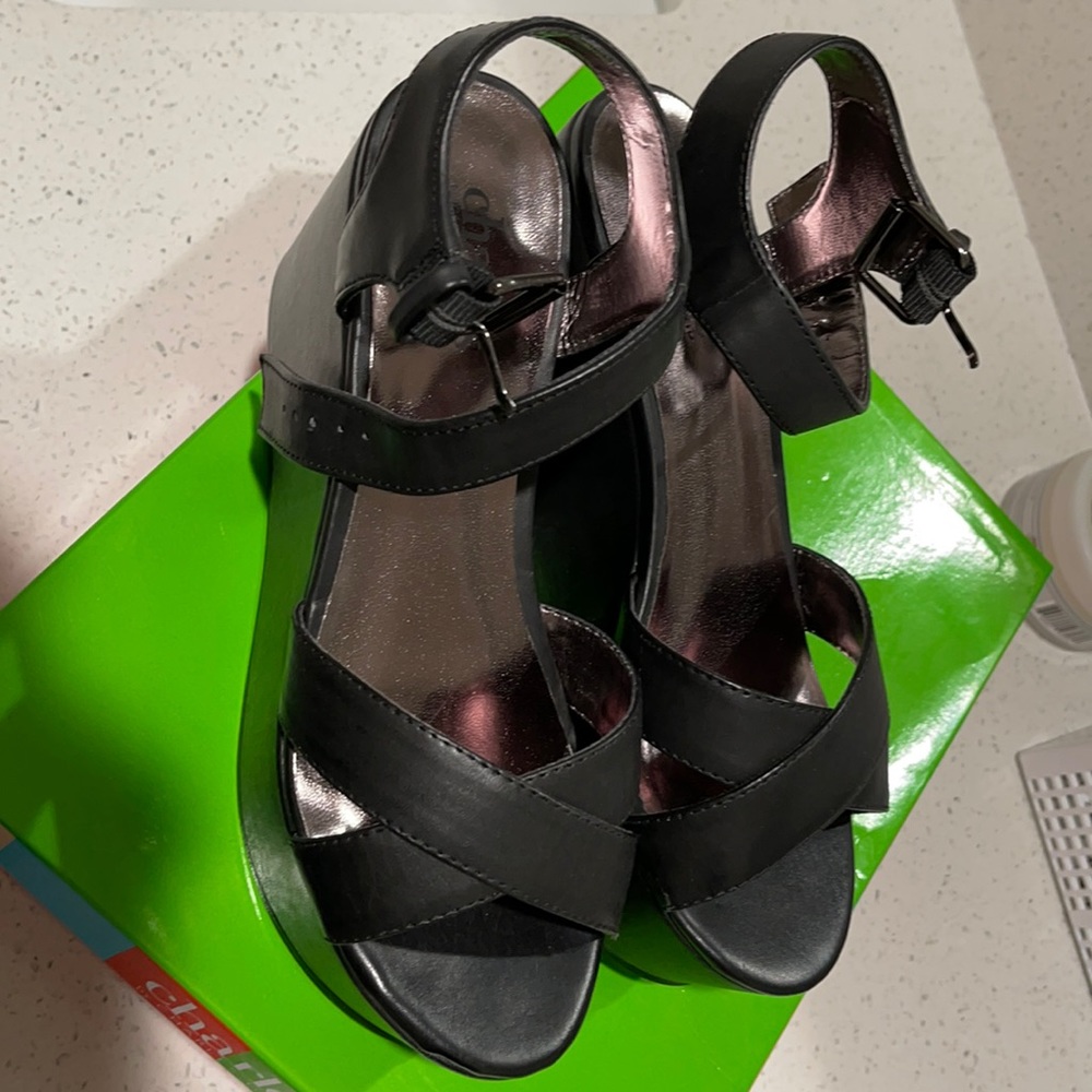Charles David black platform sandals